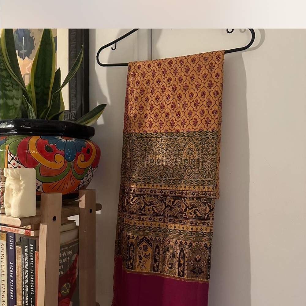 Elegant Multicolor Wrap
